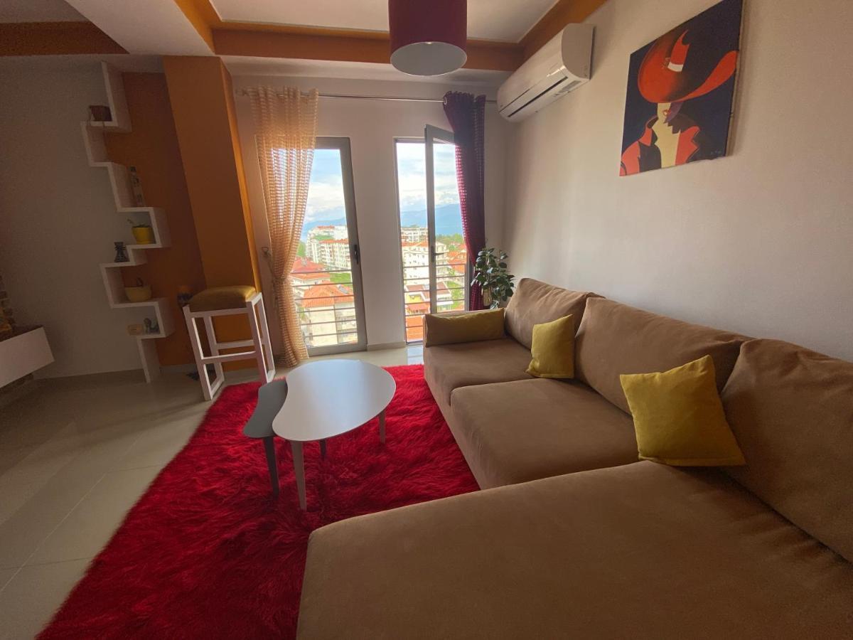 Your Apartment Поградец Екстер'єр фото